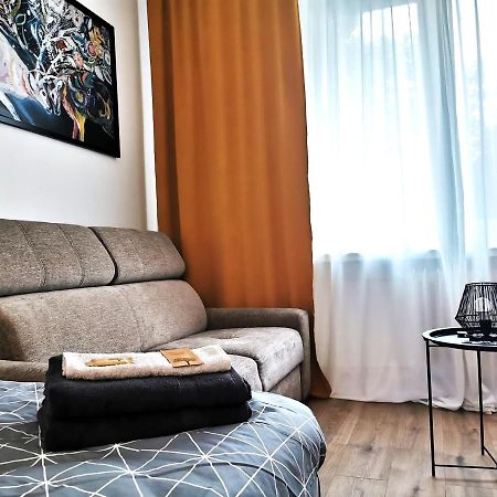 Podwale Apartment - Self Check-In 24H Вроцлав Экстерьер фото